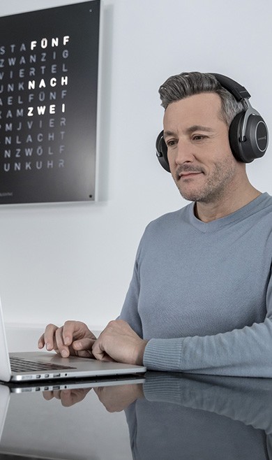 beyerdynamic Amiron wireless: High-end Bluetooth® headphones with sound  personalization